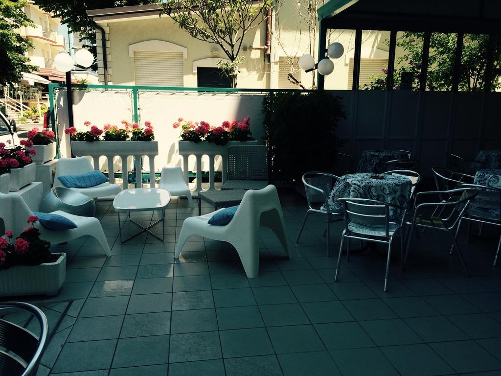 Hotel Sultano Rimini Buitenkant foto