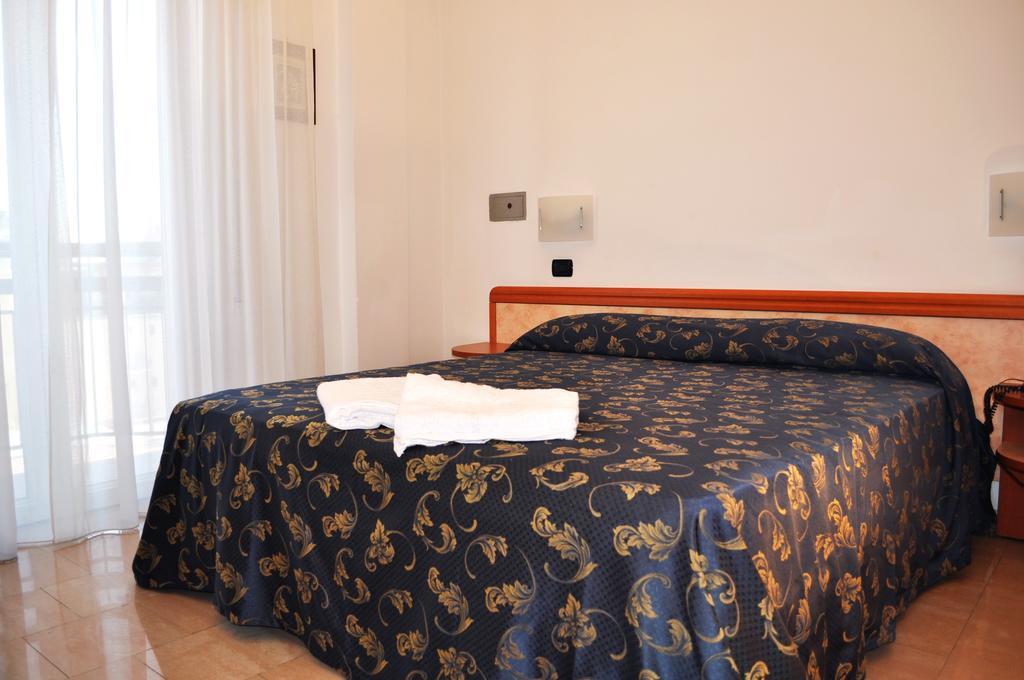 Hotel Sultano Rimini Kamer foto