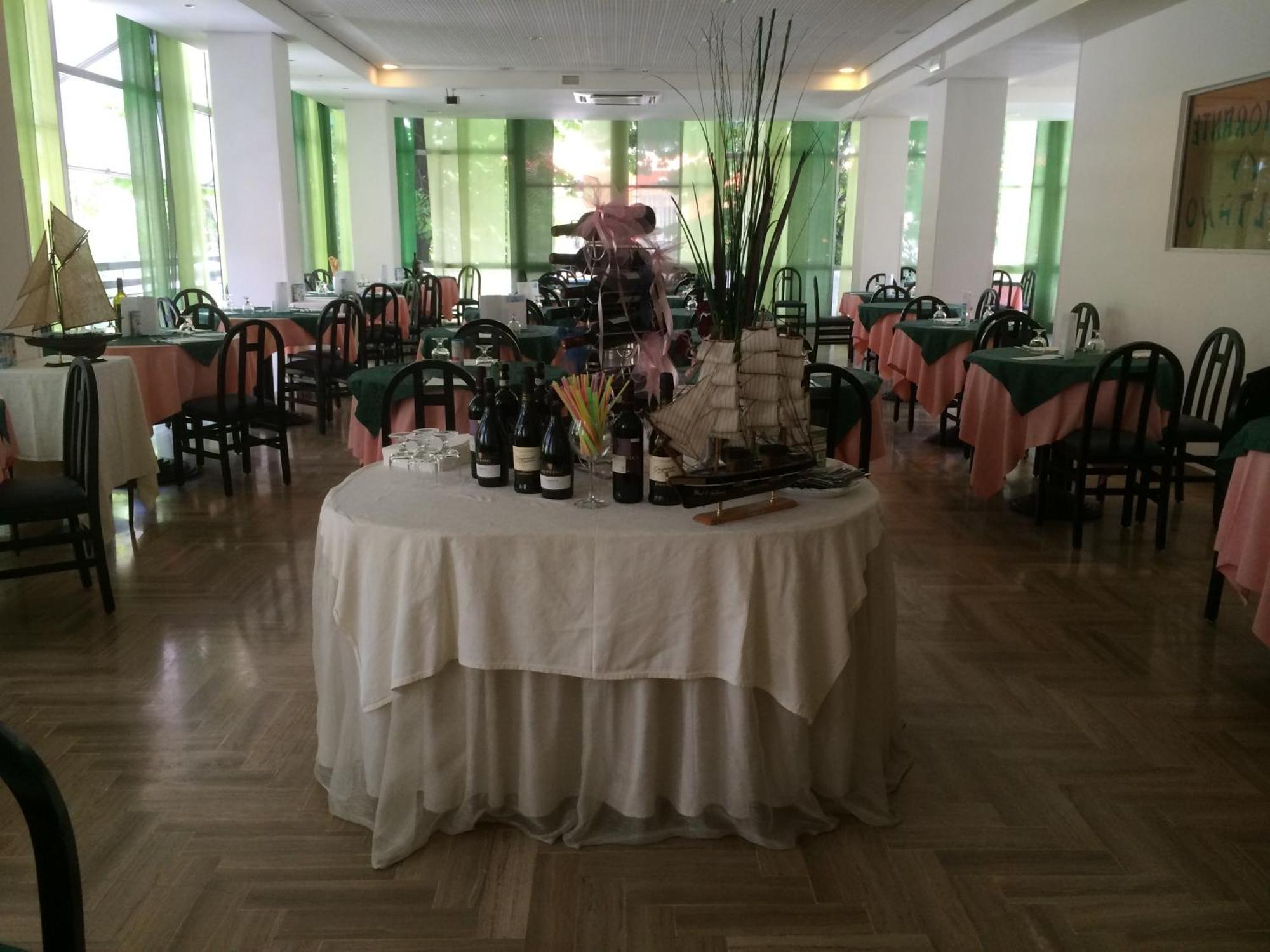 Hotel Sultano Rimini Buitenkant foto