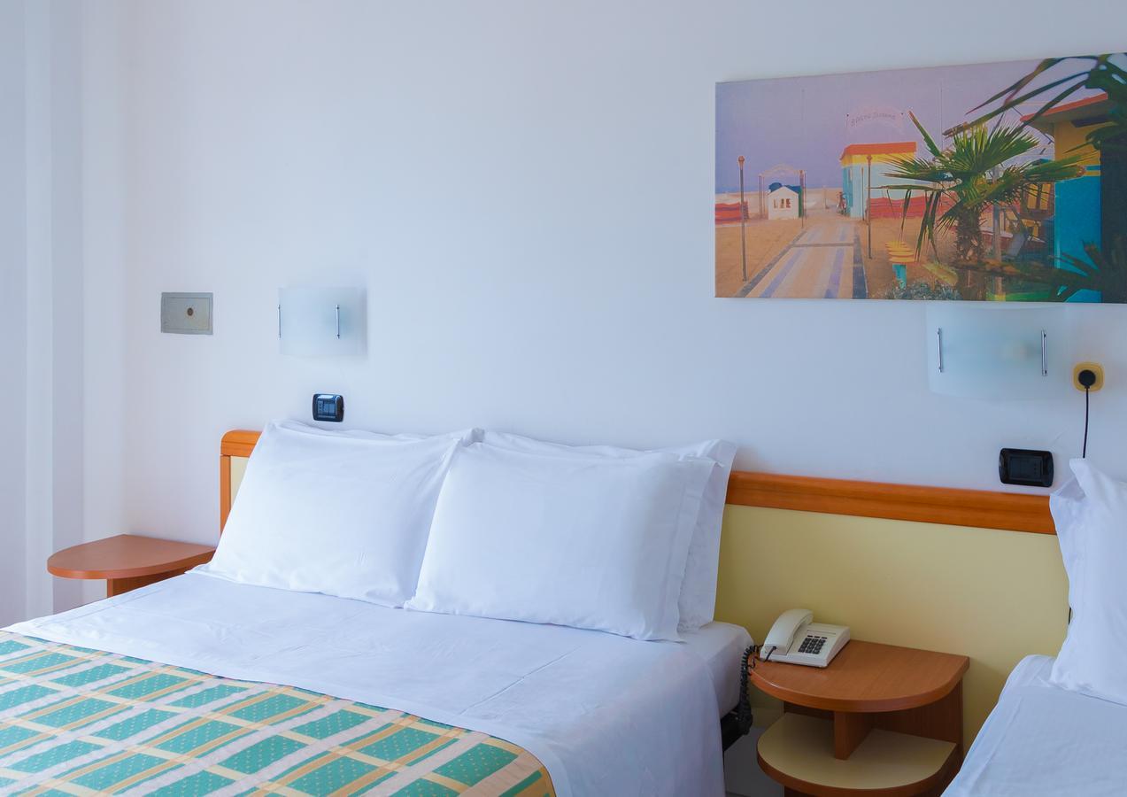 Hotel Sultano Rimini Buitenkant foto