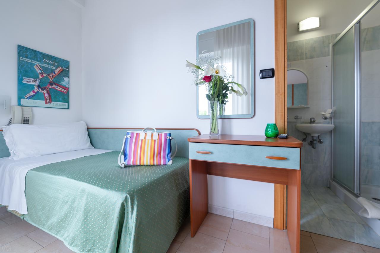Hotel Sultano Rimini Buitenkant foto